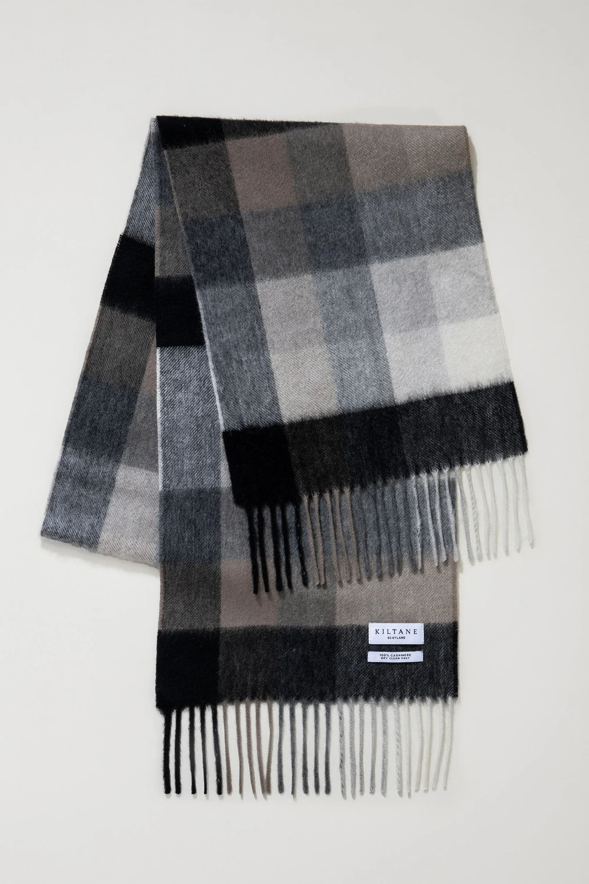 5 Square Check Cashmere Scarf - Black Grey