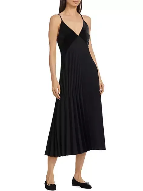 Black Pleated Velvet Sleeveless Midi Dress