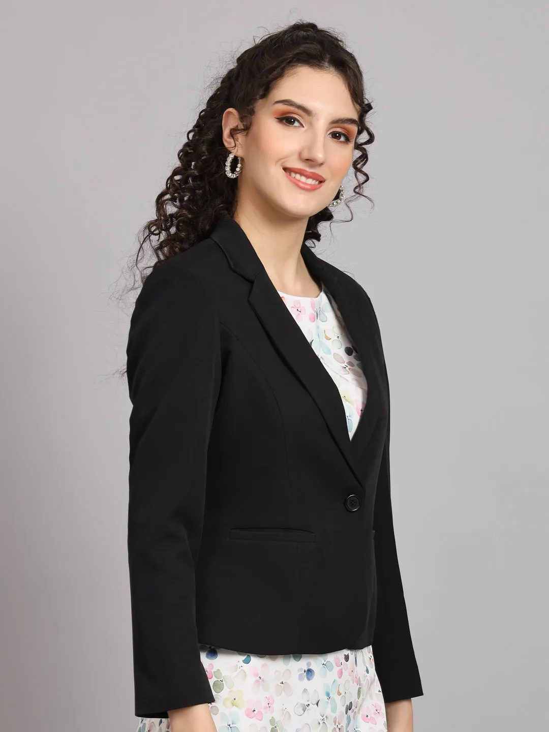 Black Polyester Notch Collar Short Blazer