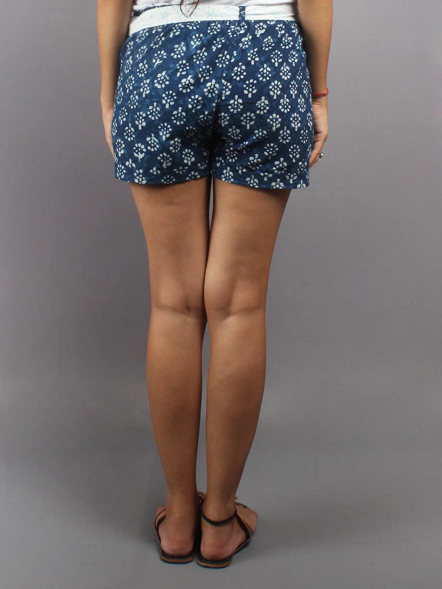 Blue Hand Block Printed Shorts With Belt -S5296027