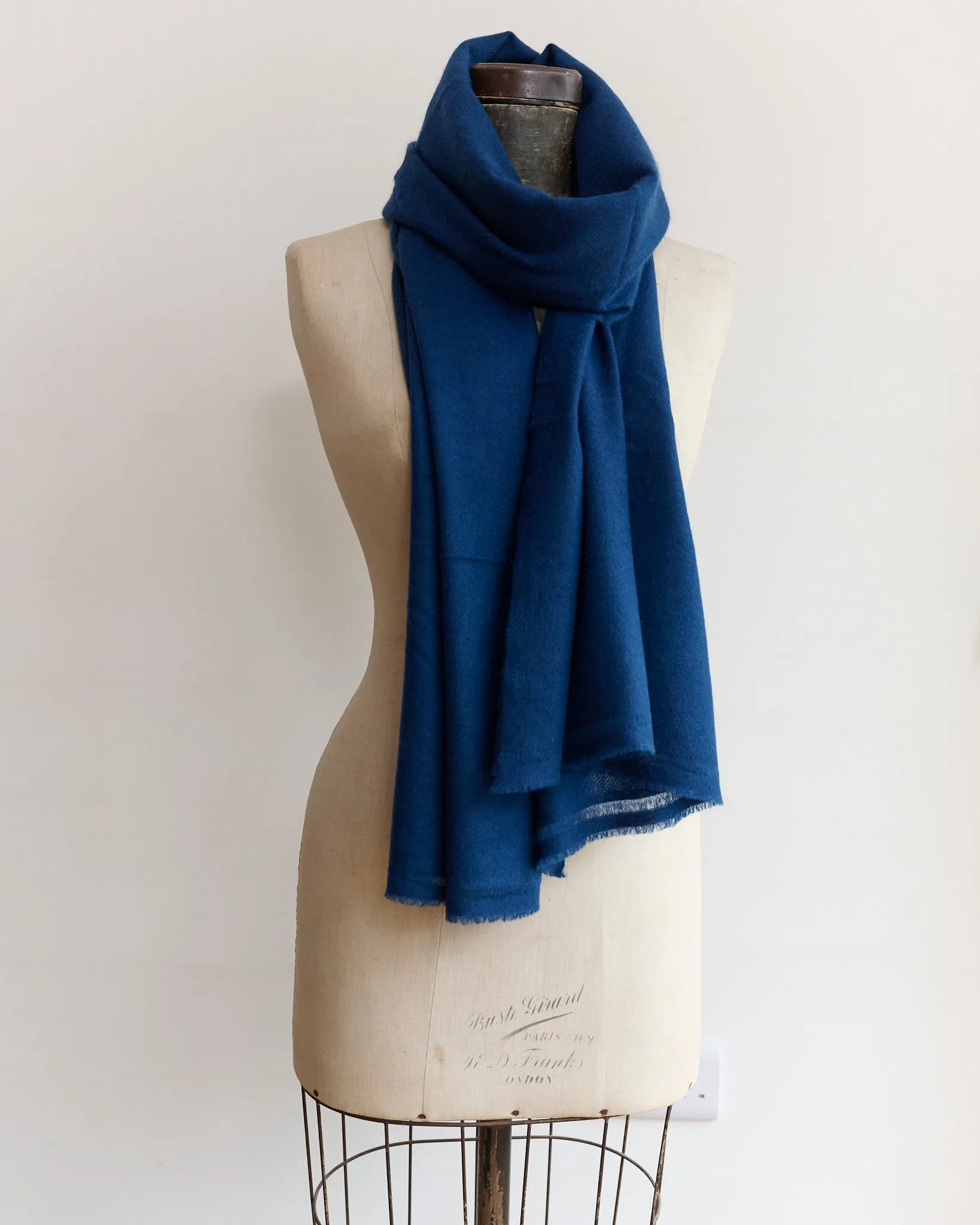 Large Hand Loomed Cashmere Scarf - Indigo blue