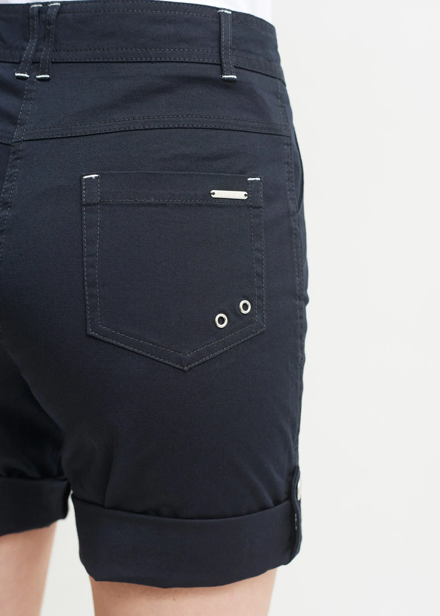 Marie Bermuda shorts - in cotton gabardine (NAVY)